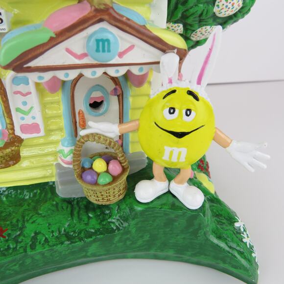 Dept 56 M&M's Easter Bunny Lighted House and Candy Dish Ceramic Easter Decor - Picture 8 of 14
